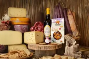 Cesto regalo economici idea per colleghi aperitivo di Norcia